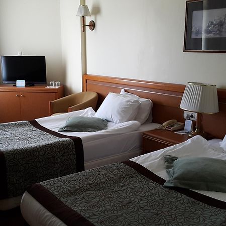 Oezkaymak Marina Hotel - Ultra All Inklusive Kemer Ngoại thất bức ảnh